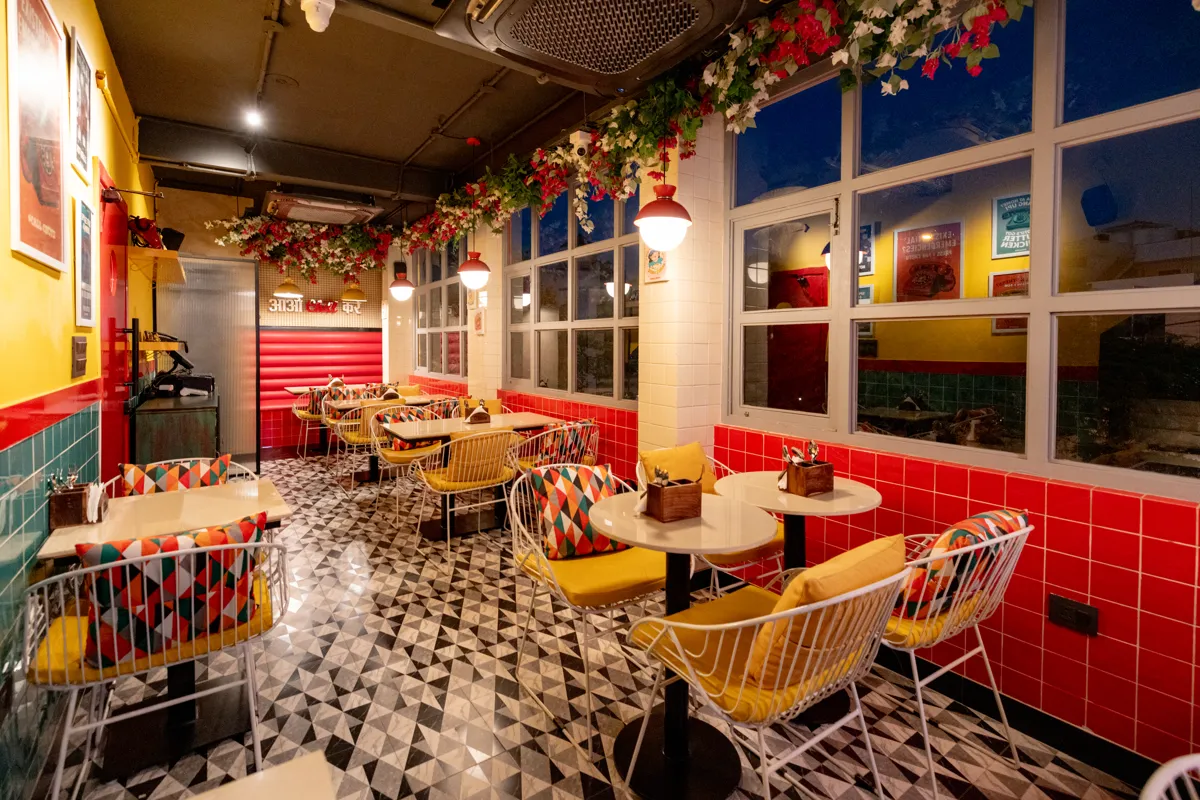 Call Chotu Rajouri Garden dining room