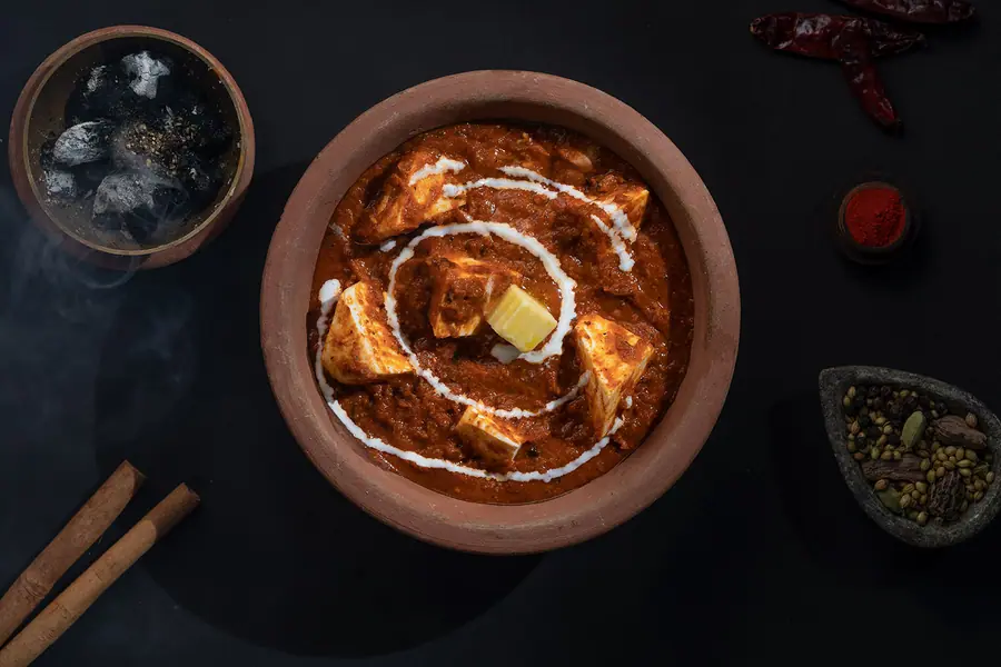 Smoky butter paneer